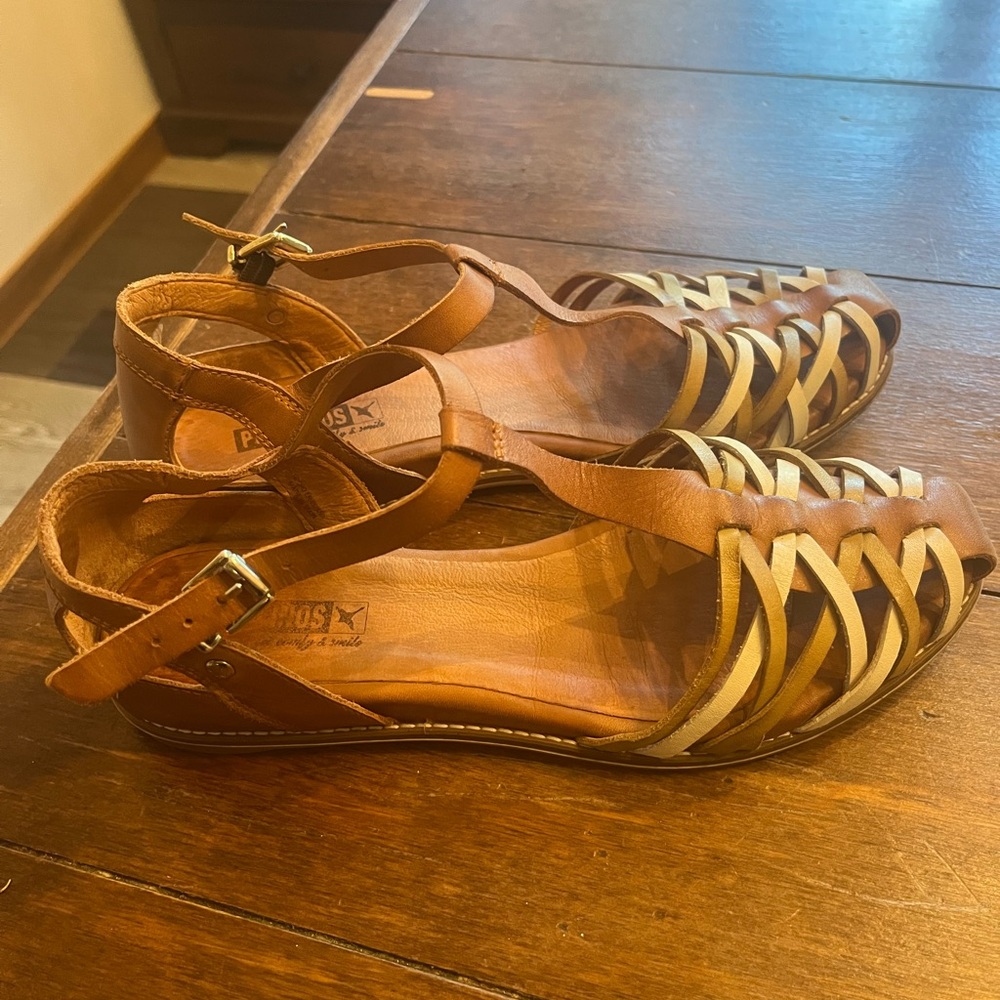 Pikolinos Sandals